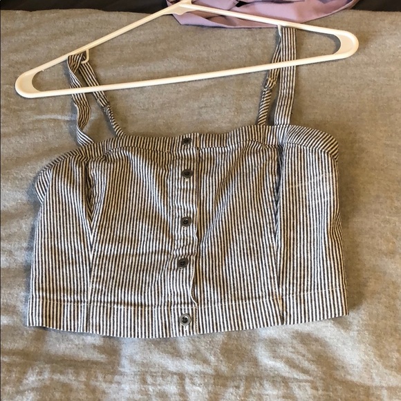 Crop top - Picture 2 of 4